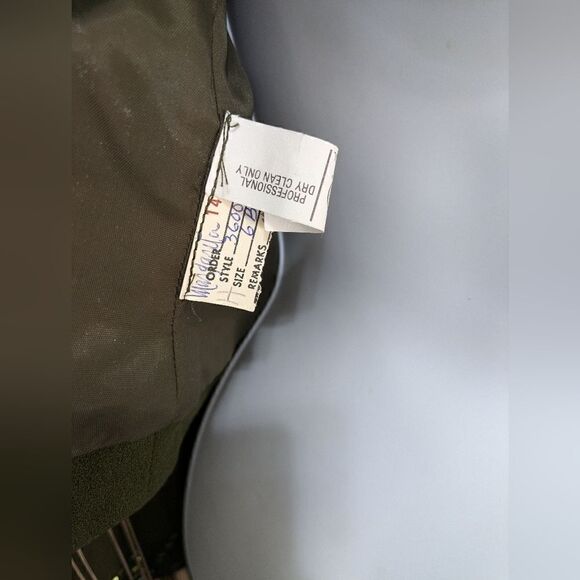 1970s Jonathan Hitchcock For Reuben Thomas Vintage Silk beaded military jacket - Picture 9 of 11